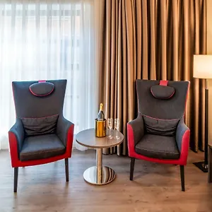4* Ξενοδοχείο Plaza Premium Center